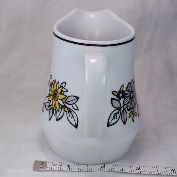 Noritake Progression TRESSA Creamer White Yellow Black Flowers 9029 - Picture 2 of 11